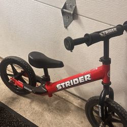 Strider Balance Bike 