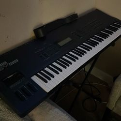 Yamaha SY99 Synthesizer 1991 - Black
