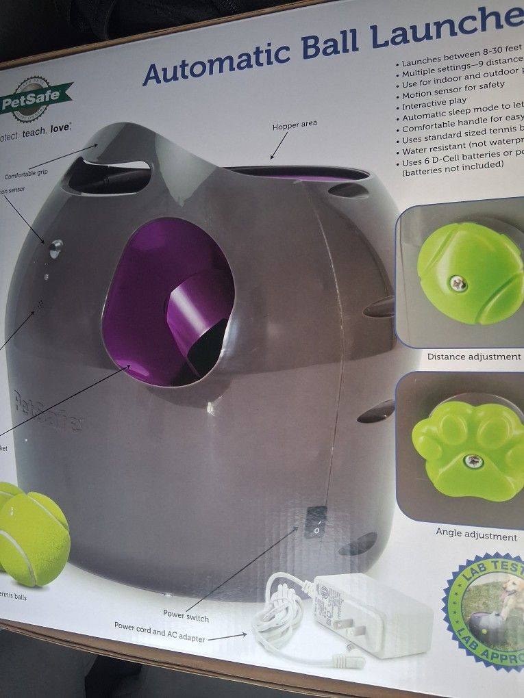 Automatically  Ball Launcher Brand New 