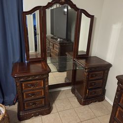Vanity, 2 dressers and 2 night stands-matching set