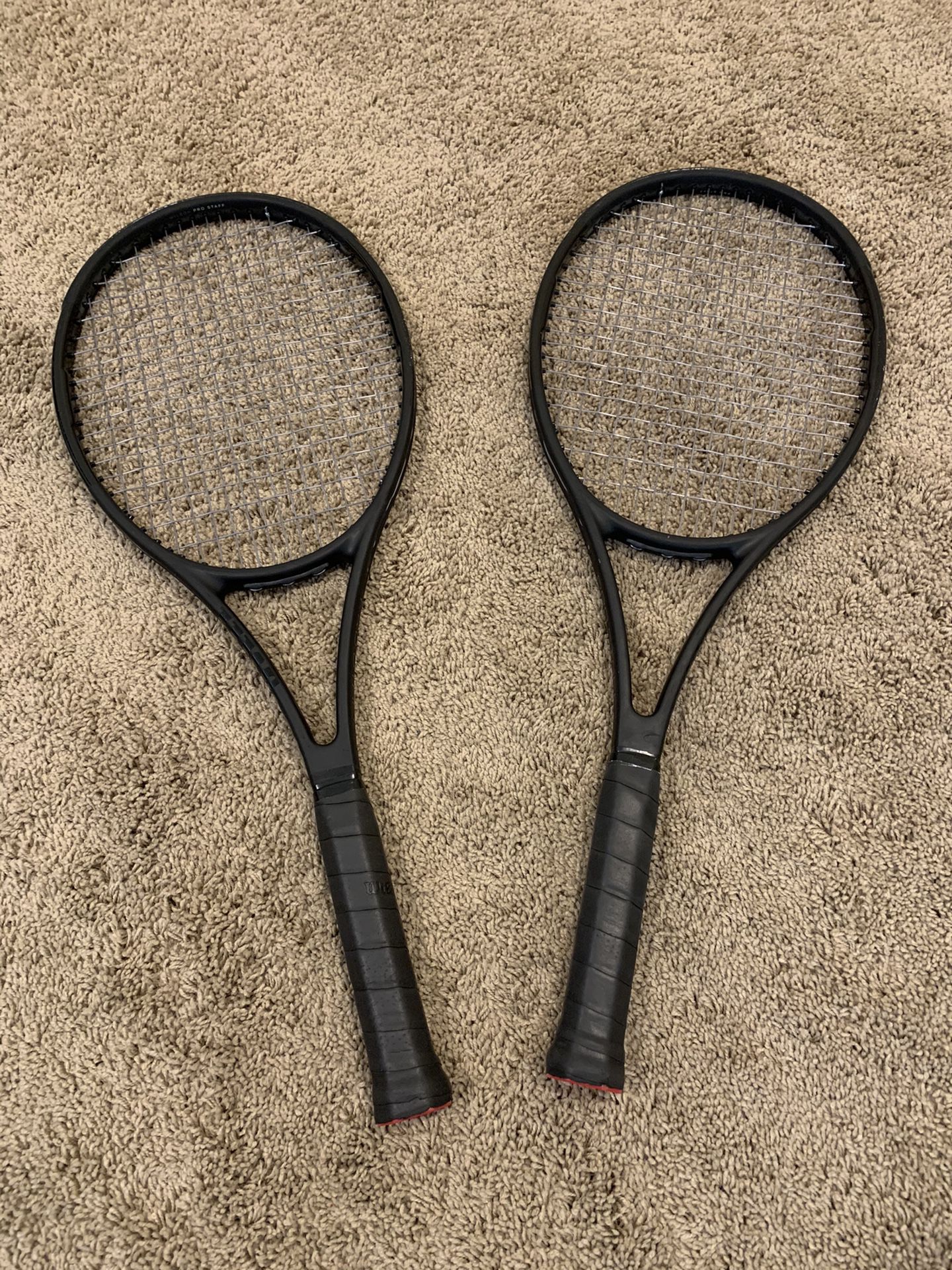 Wilson Pro Staff 97 v11 (2x) tennis rackets