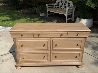 REFINISHED Lexington Heavy 100% 🪵 wood dresser+dovetail drawers+new hardware $499 CAN DELIVER!