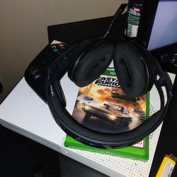 Xbox One S Model:1681 Bundle Package Deal