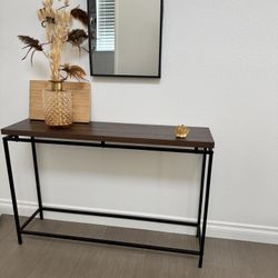 Entry Way Decor