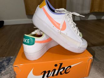 Nike Blazer Women's Size 5.5 Low Platform Sneakers Shoes