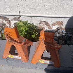 Pair of jack stands 3 tons