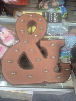 Marquee Ampersand Light-Up Letter Sign