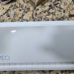 Silhouette Cameo Vinyl & Craft Cutting Machine
