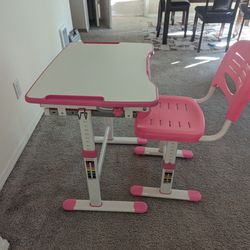 Kids Study table and chair (Pink)