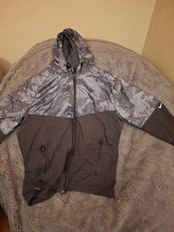 Nike Windbreaker L