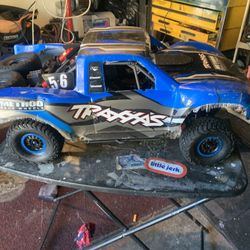 Traxxas UDR 