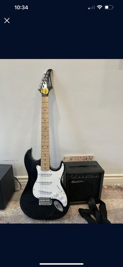 Silvertone SS11 Solid Body Electric Guitar