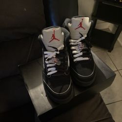 JORDAN 5 RETRO OG 'BLACK METALLIC REIMAGINED