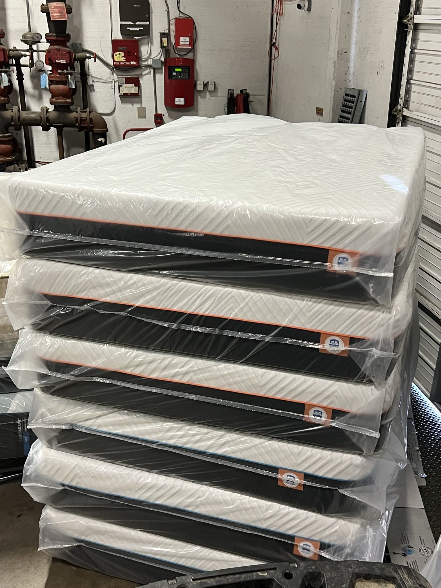 QUEEN BRIGHTMATTRESS