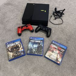 PlayStation 4 With 2 Controllers And 3 Games 