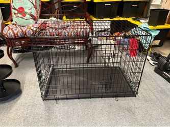 Large pet kennel