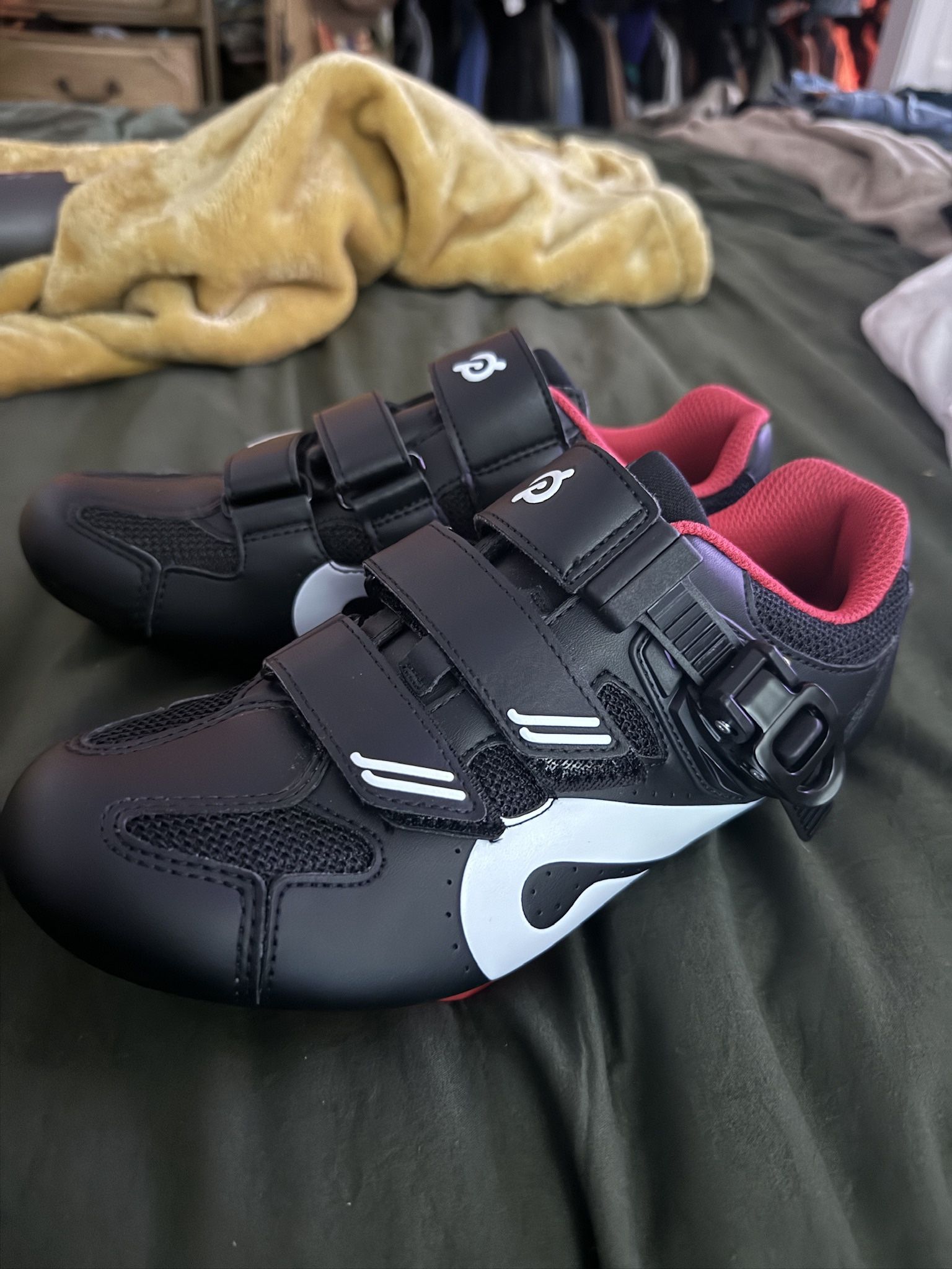 Peloton Stationary Bike Cycling Shoes NEW size 38 