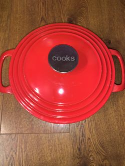 Cooks Red Pot