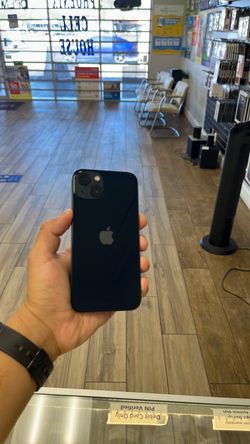 iPhone 13 128GB UNLOCKED