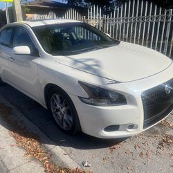2011 Nissan Maxima