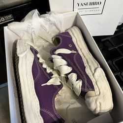 PURPLE AND WHITE MMY MAISON MIHARAS SIZE EU 43 US 9.5 Or 10