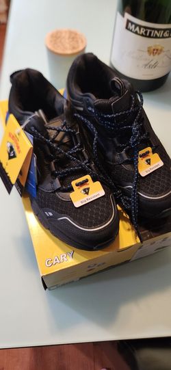 Survivors, Slip Proof Shoes US W-9