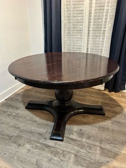 Round table