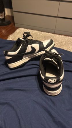 Nike panda dunks size 8.5