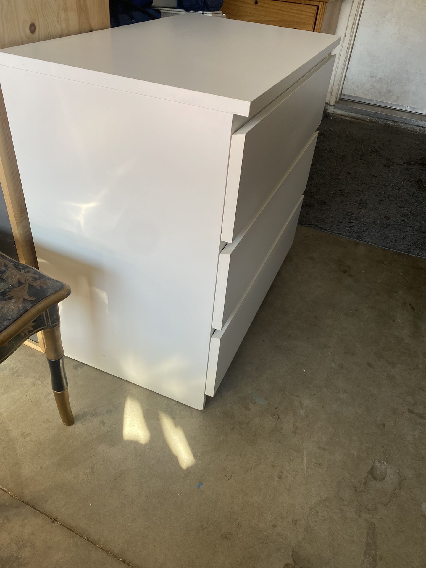 White Ikea 3 Drawer Malm Dresser for Sale in Temecula, CA OfferUp