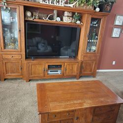 Broyhill Living Room TV Walll Unit and Matching Coffee And End Tables