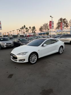 2016 Tesla Model S 90D
