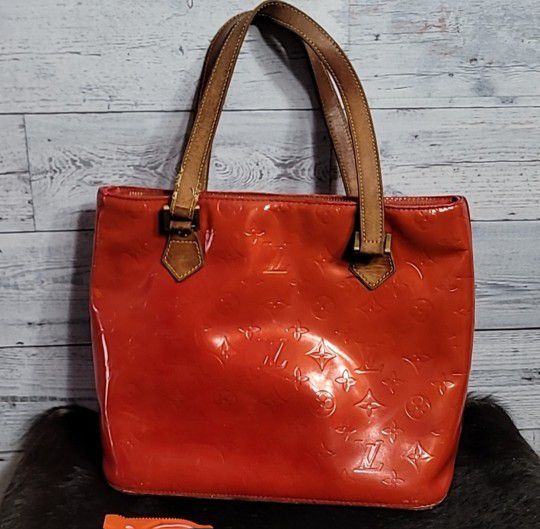 Louis Vuitton Louis Vuitton Red Vernis leather Houston Shoulder Bag