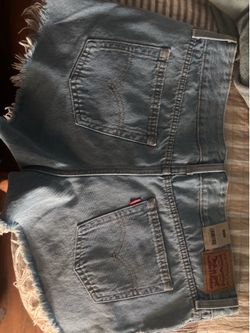 Levi shorts
