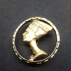 Vintage Egyptian Queen Nefertiti Gold Tone Brooch/Pendant