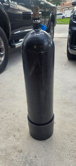 120 HP SCUBA TANK