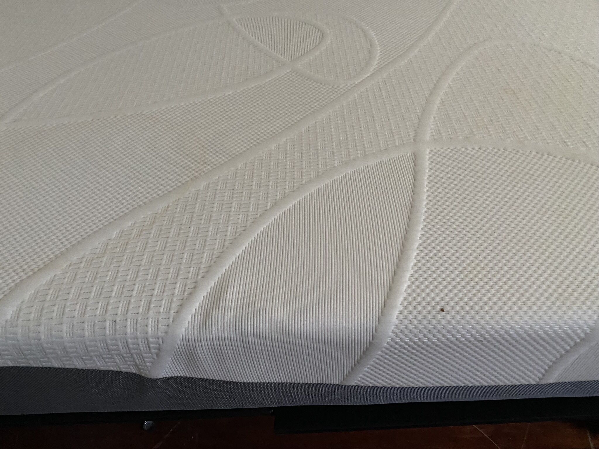 Excellent Condition Queen Size Mattress