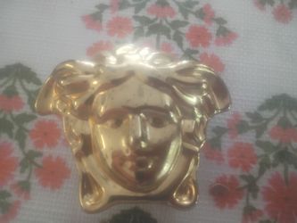 Men's gold designer belt buckle