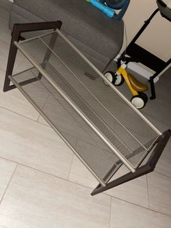 Shoe rack