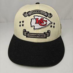 New Era Kansas City Chiefs Super Bowl LVII Champions 9FIFTY Low Profile snapback hat in cream and black 