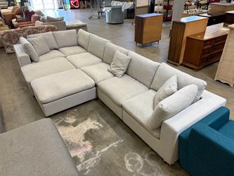 THOMASVILLE Extra Large Soft Woven Grey Modular Sectional with Double Ottomans