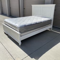 Queen Bed Frame With Mattress 