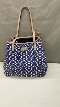 Coach tote. Item No 68 (Shopgoodwill)