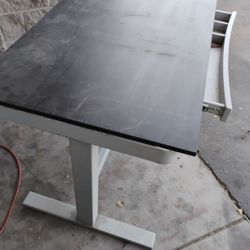 Desk Height Adjustable ⬇️⬆️ Ergonomics Friendly