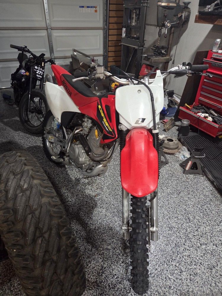 Honda 150f READ DESCRIPTION!