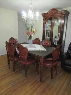 Beautiful Solid Wood Dining Set With 1 Curio Table And 6 Chairs  