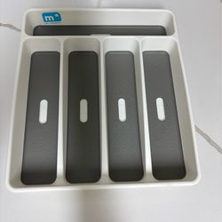 Brand new silverware holder