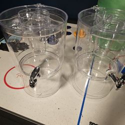 2 Large Beverage Serving Containers