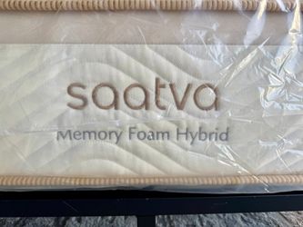 LIKE NEW! Saatva Memory Foam Hybrid Queen Mattress - Delivery Available!