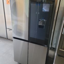 New Samsung Counter-depth Bespoke 22.5-cu ft 4-Door Smart French Door Refrigerator RF23DB9900QD