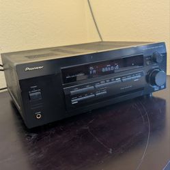 Pioneer Receiver VSX-D511 – Works Great, Strong Sound